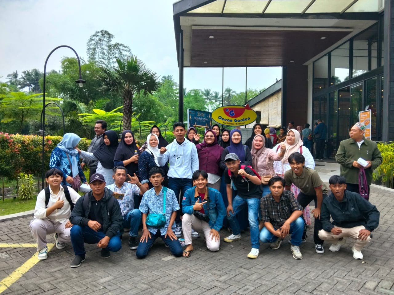 Pelatihan Penjamah Makanan untuk Relawan Dapur