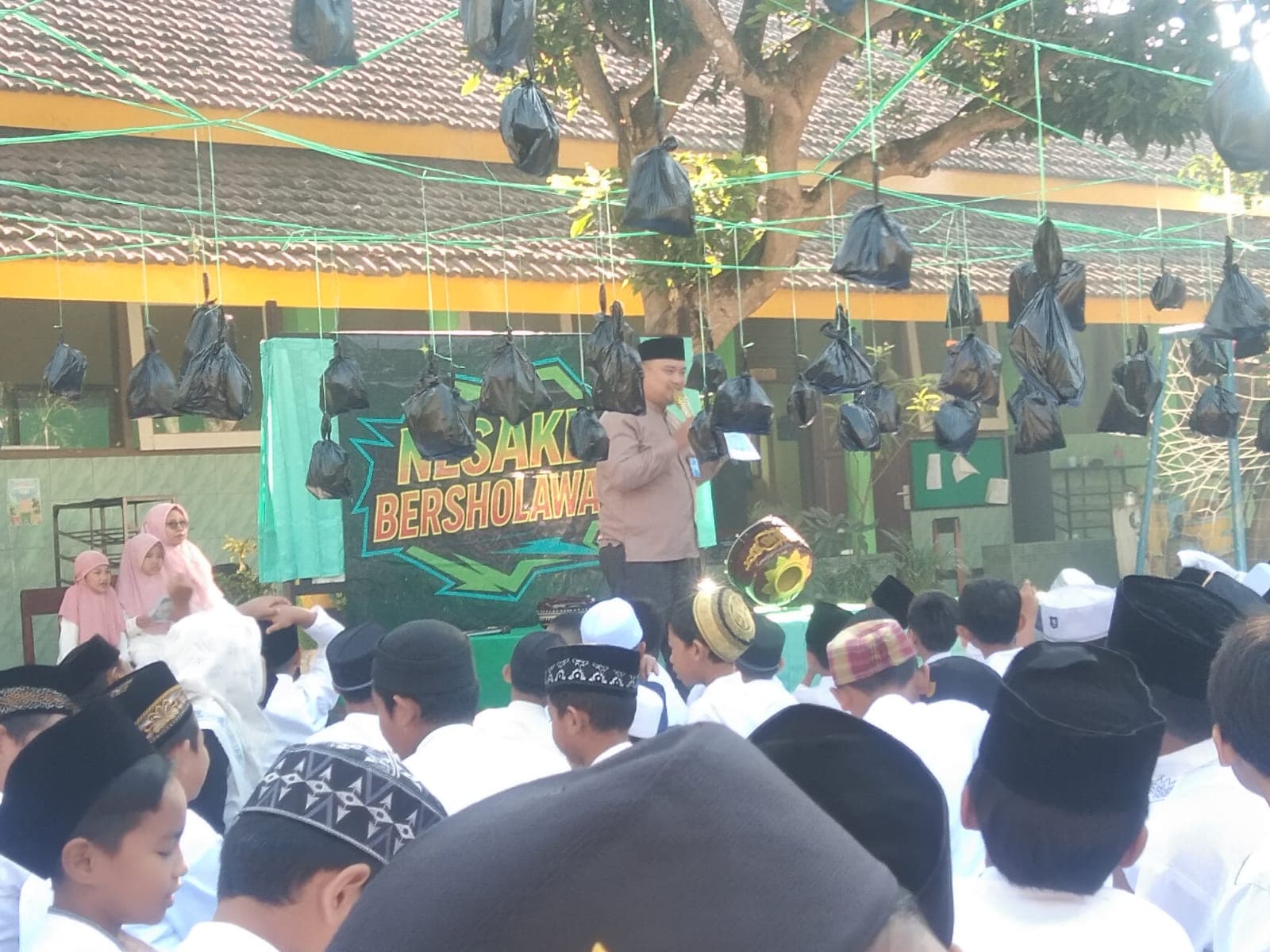 “Semarak Maulid Nabi, Sehat Bersama MBG: Edukasi Gizi untuk Generasi Sehat”